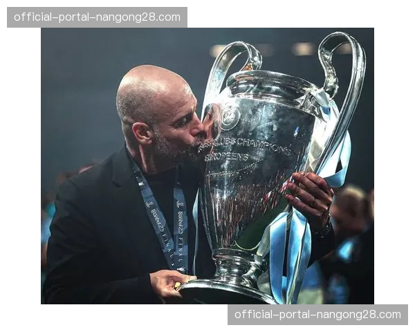 战术板：曼城4-2纽卡，瓜迪奥拉的无锋阵如何击穿对手高位防线