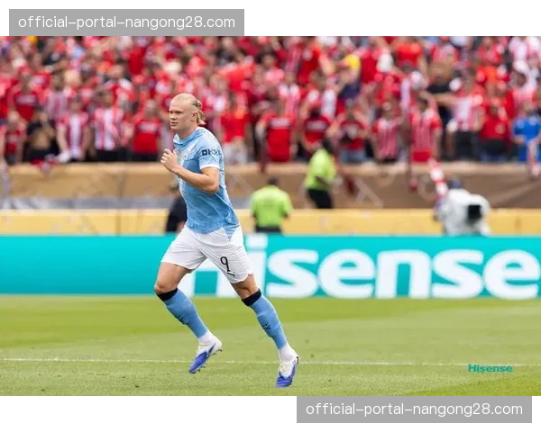 聚焦新一代“传球机器”：曼城边后卫里科·刘易斯的传中数据剖析